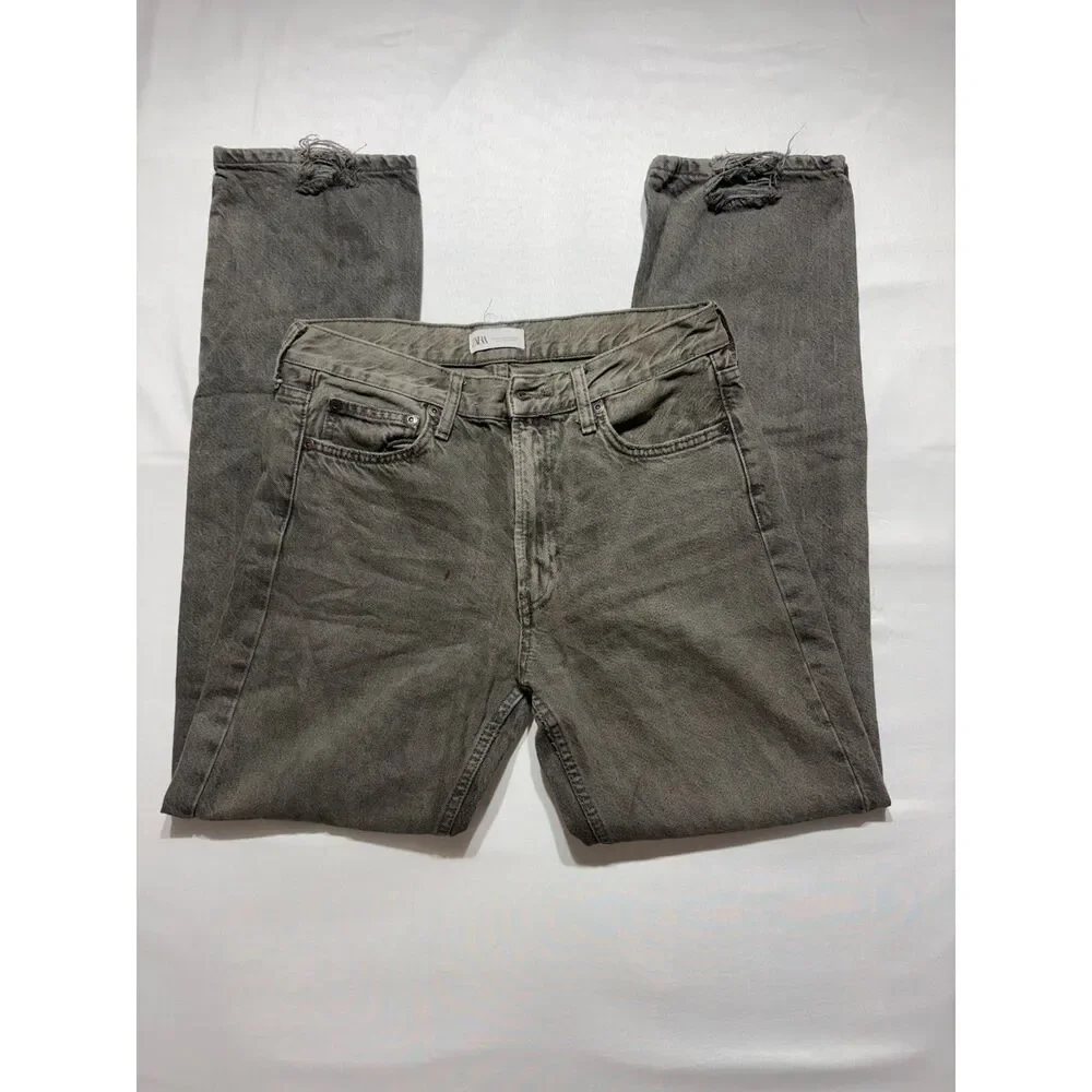 Zara Women's Gray Distressed Straight Leg Jeans Size 6